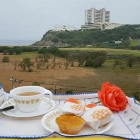 Entre O Mar E A Serra Maceira (Lisbon)