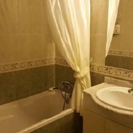 Entre O Mar E A Serra * Maceira (Lisbon)