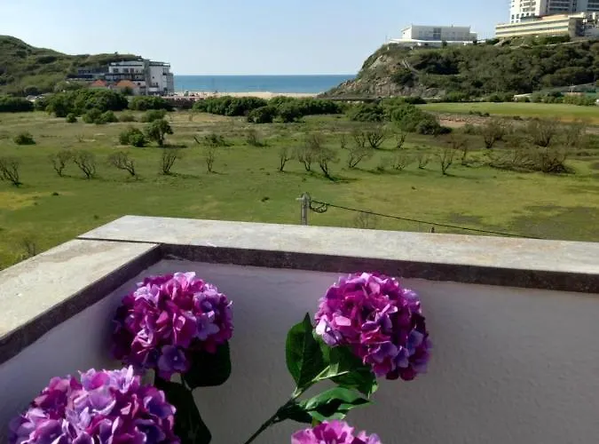 بيت للعطل Entre O Mar E A Serra *